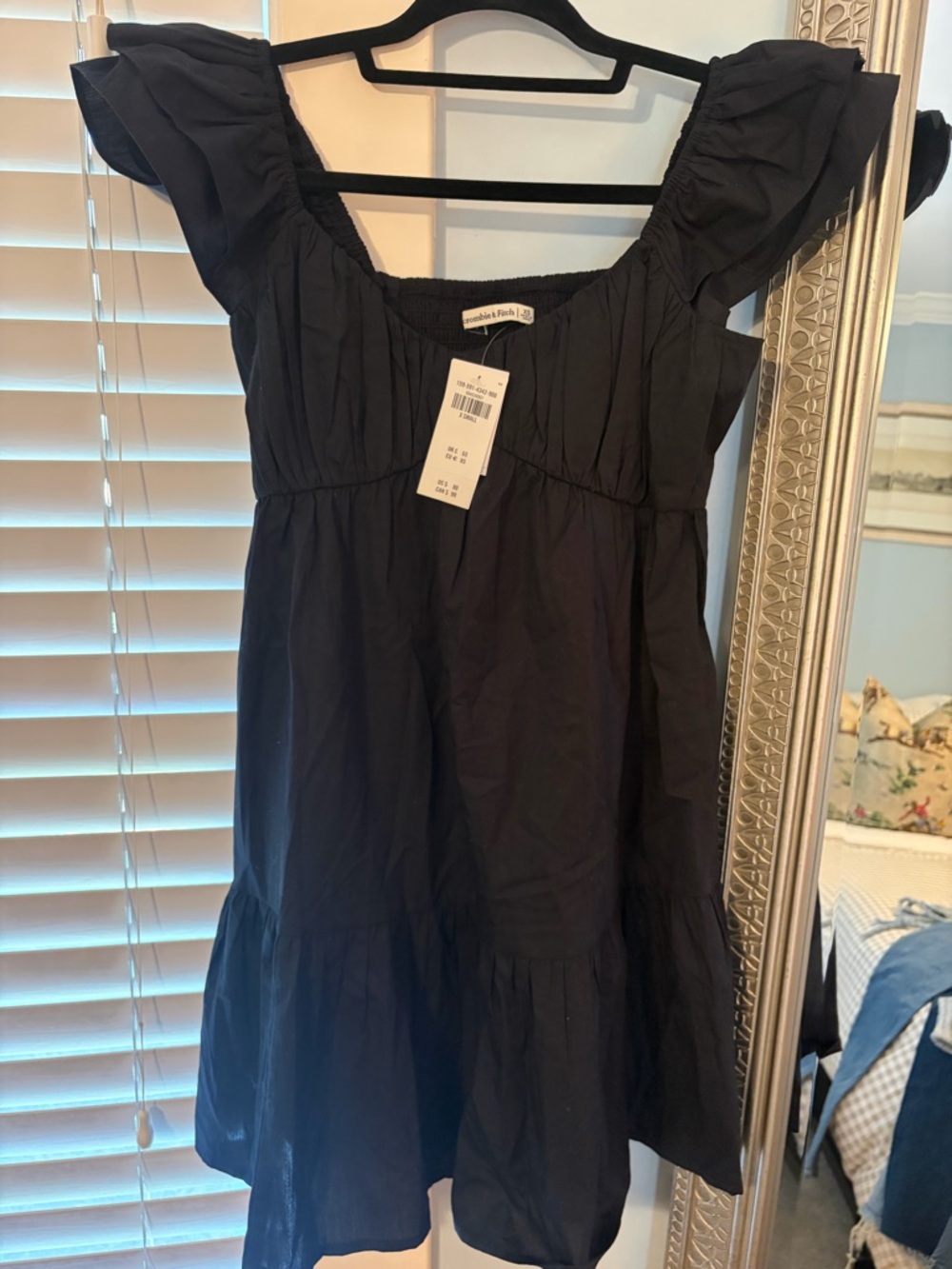 NWT Abercrombie & Fitch Black Ruffle-Sleeve Casual Dress